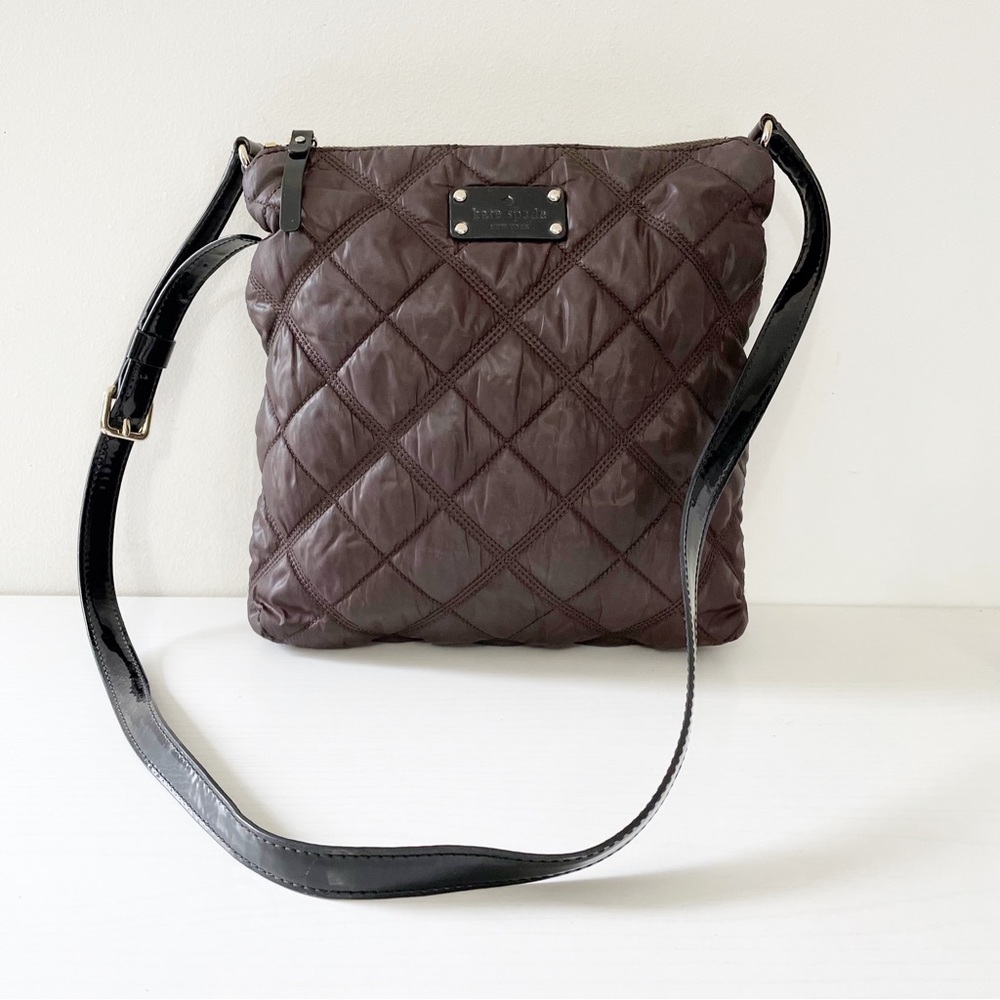 Kate Spade brown quilted nylon black patent leather crossbody bag - Picture 2 of 10